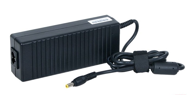 Transformador 120W Comp. ACER/COMPAQ/HP/LITEON/TOSHIBA 19V 6.3A DC:2.5/5.5mm. 1